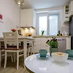 Apartment Lucy Lu *
