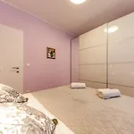 Lucy Lu Apartment *